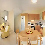 In With A Terrace Or Balcony * 吉奥塔略