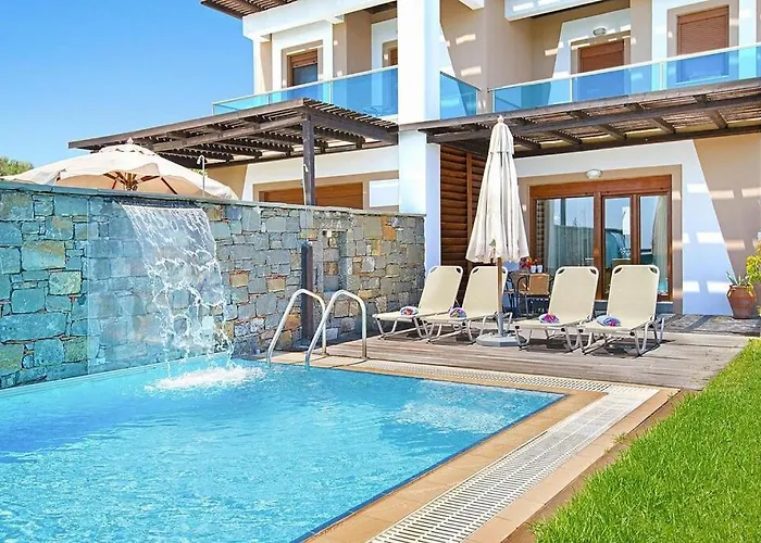 In With A Terrace Or Balcony 吉奥塔略