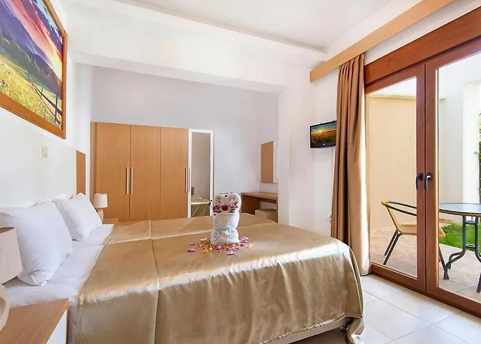 In With A Terrace Or Balcony 吉奥塔略