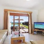 In With A Terrace Or Balcony Vakantiehuis